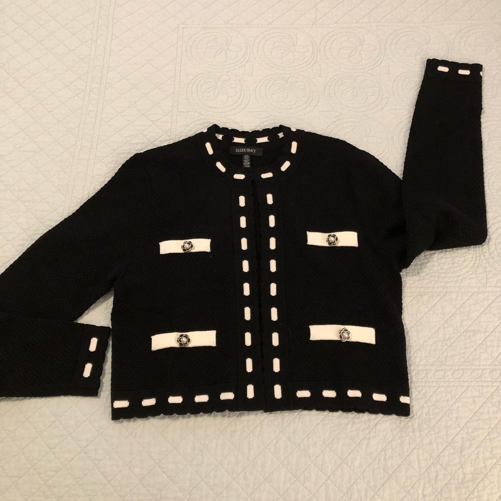 Ellen Tracy Seed Stitch Trim cardigan. Size small. - Picture 3 of 13